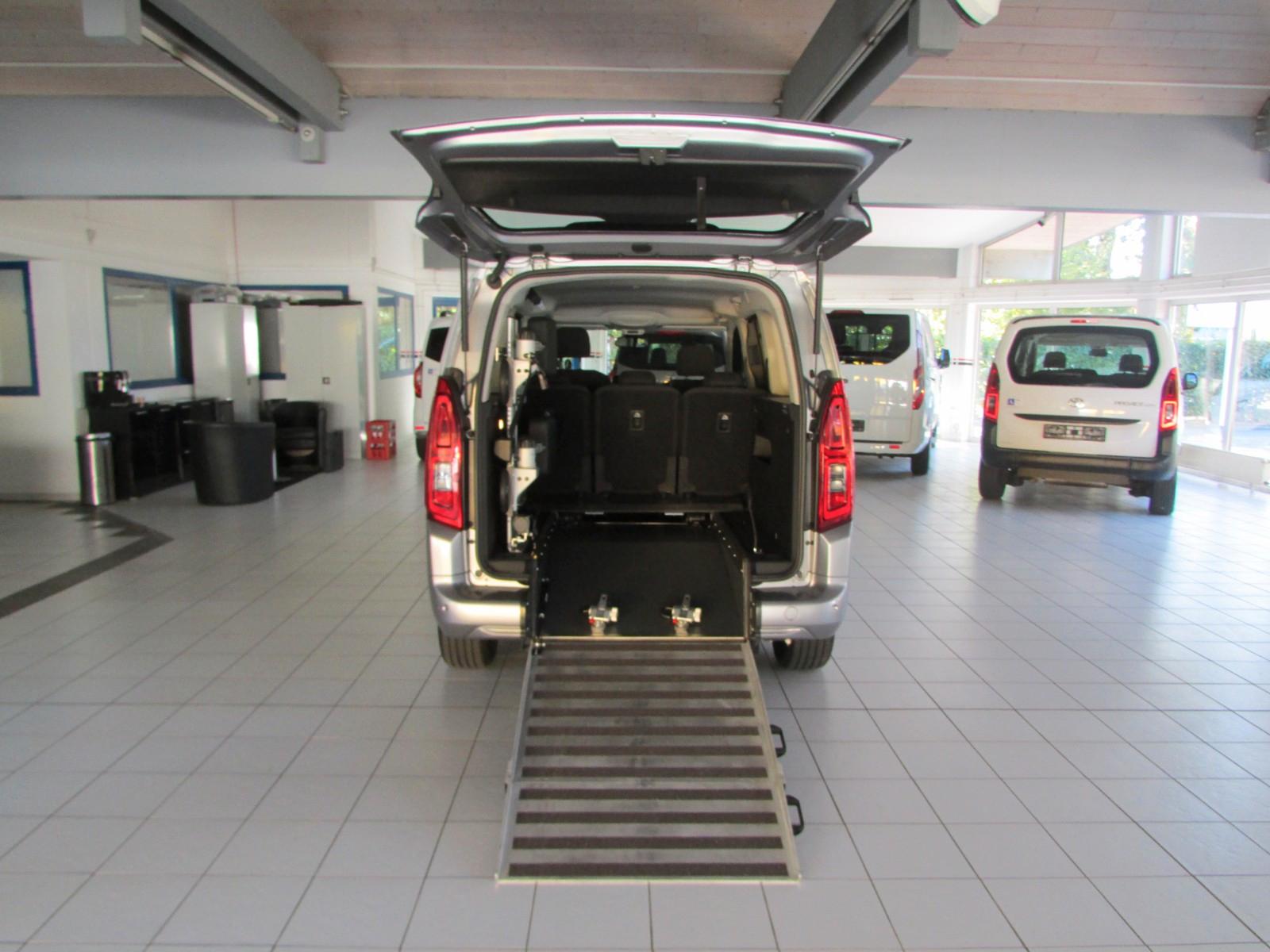 Opel Combo Life E  Rollstuhlrampe-Behindertengerecht