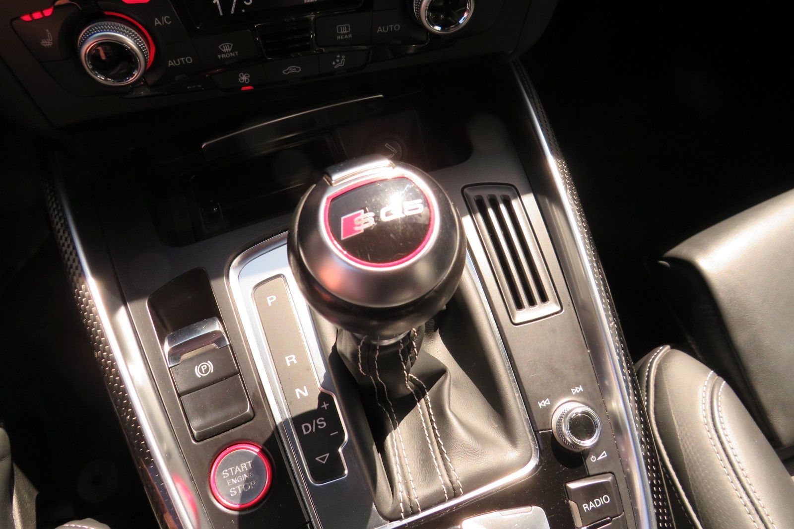 Fahrzeugabbildung Audi SQ5 3.0 TDI COMPETITION PAN AHK VOLLAUSSTATTUNG