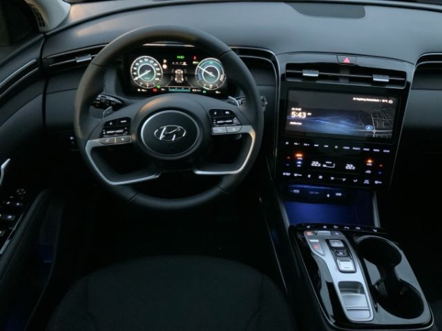 Fahrzeugabbildung Hyundai TUCSON Tucson Trend Plug-In Hybrid 4WD+Panoramad
