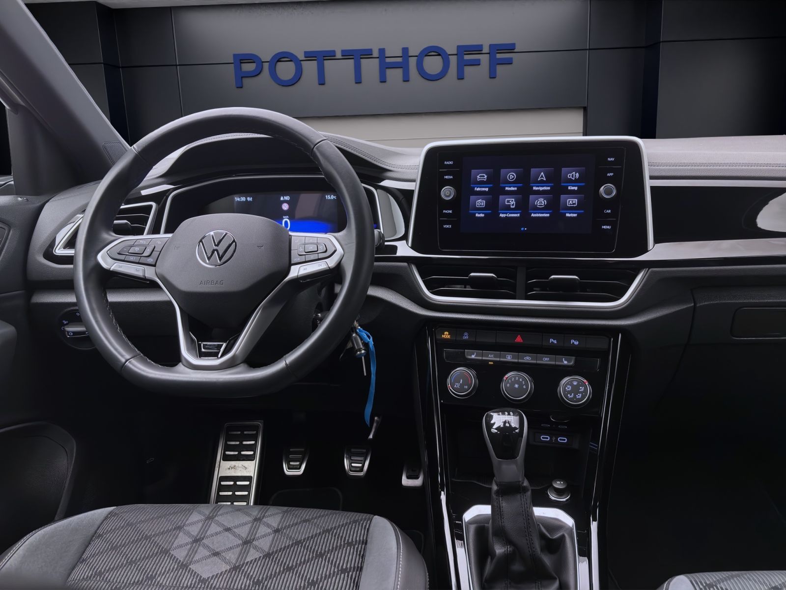 Volkswagen T-Roc - Bild 14