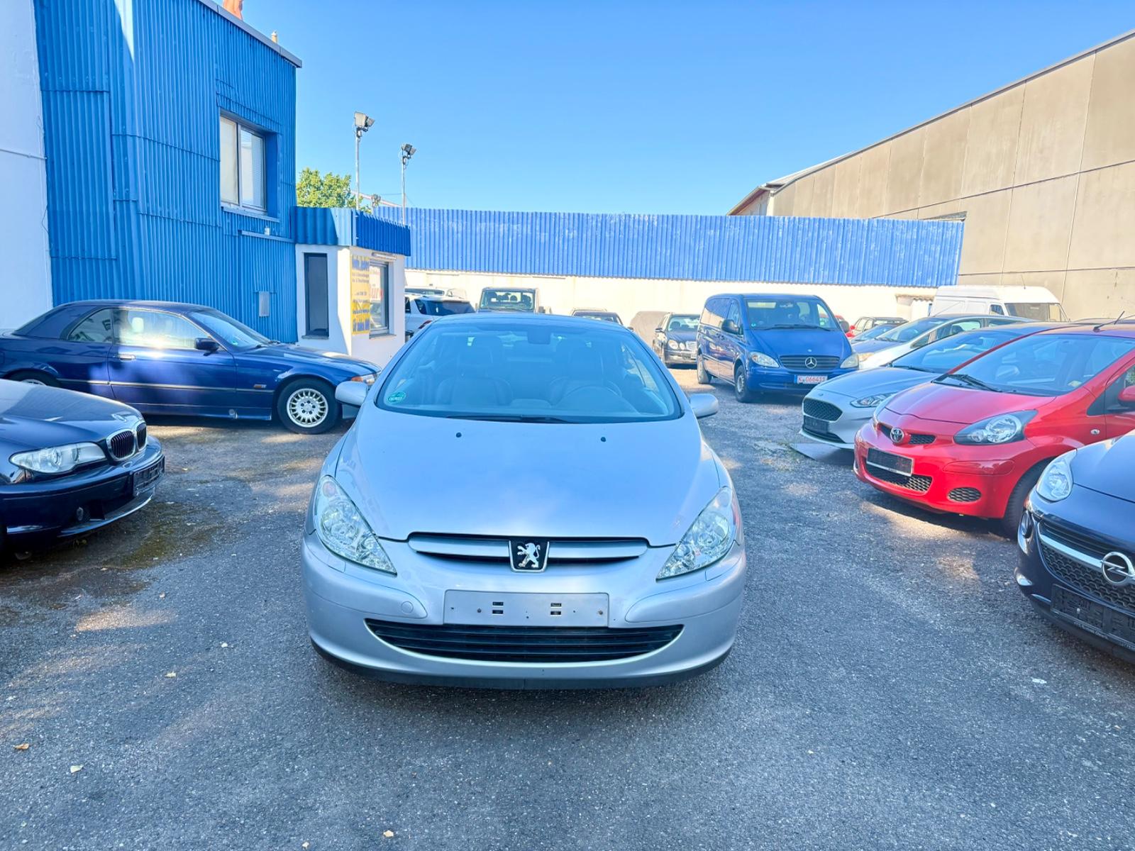 Peugeot 307 CC 2,0 Tendance 135 KLIMAAUT/LEDER/SHZ/PDC