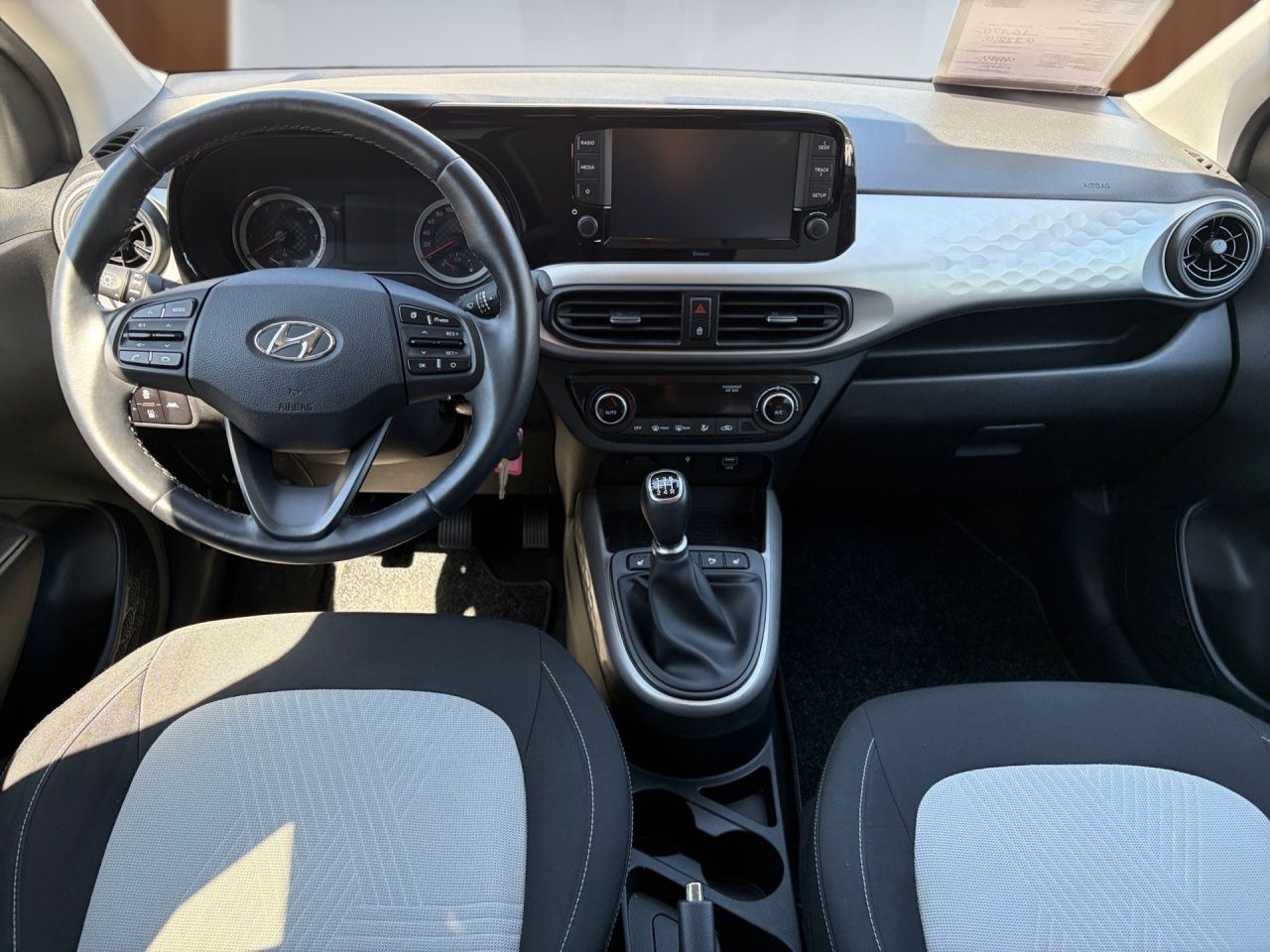 Fahrzeugabbildung Hyundai i10 STYLE *DACHLACK.*USB*ZV*SPURH*