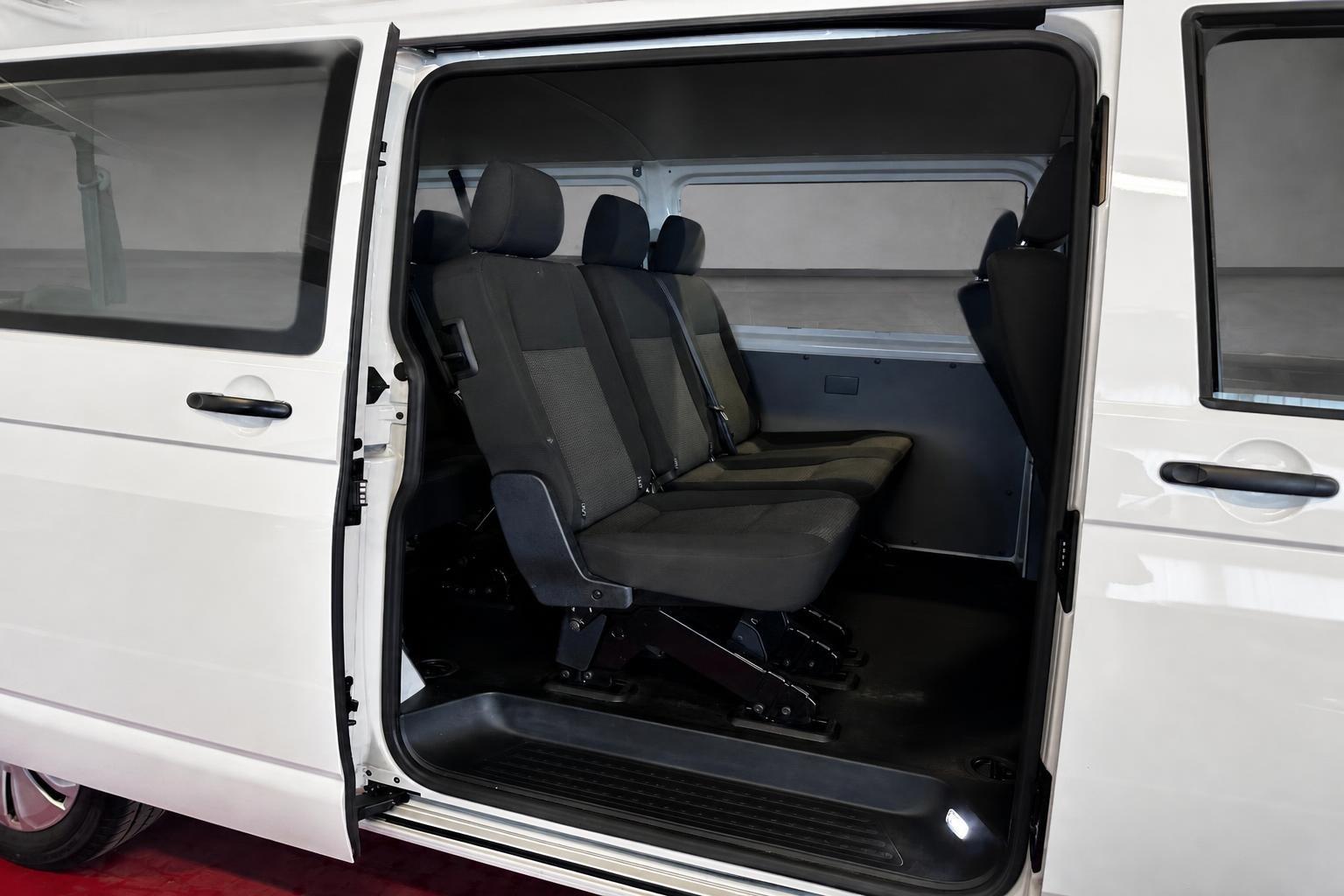Volkswagen T6 Transporter*8-Sitzer*1.Hand*Kamera*