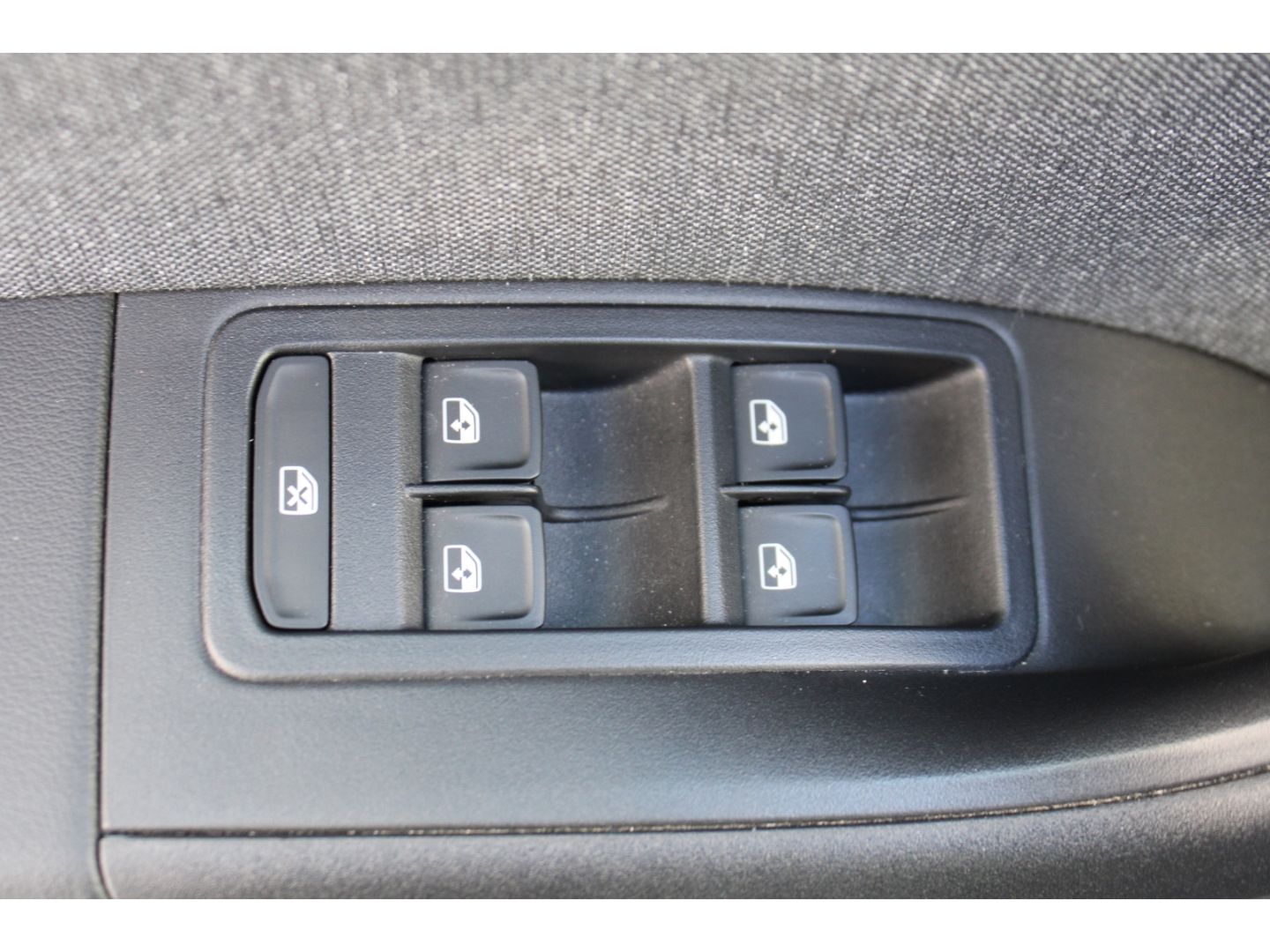 Fahrzeugabbildung SEAT Ateca 1.5 TSi Style LED GRA PDC RFK Full Link AH