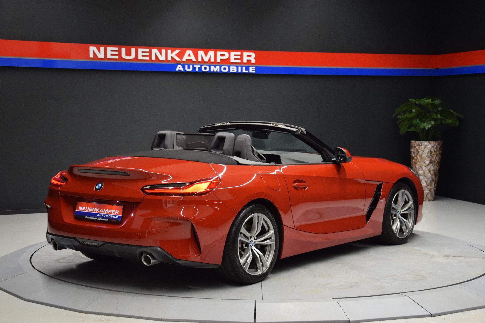 Fahrzeugabbildung BMW Z4 Roadster sDrive 20 i M-Sport Leder HuD Kamera
