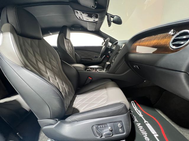 Bentley Continental GT 4.0 V8 4WD Automatik