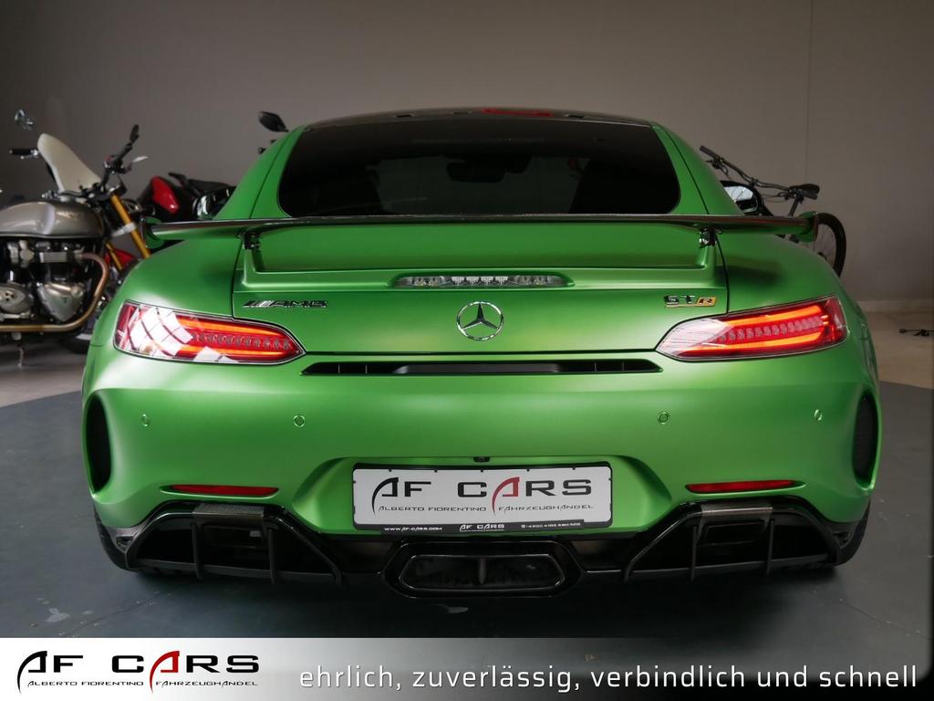 Mercedes-Benz AMG GT R
