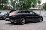 Mercedes-Benz CLA 220 Shooting Brake AMG-Line - Mercedes-Benz mit Benzin-Antrieb: Schwarz