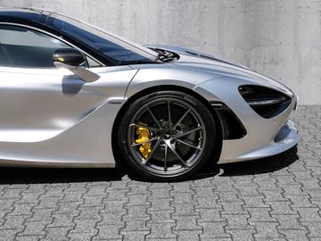 صورة 9 لـ 2024 Mclaren 750S
