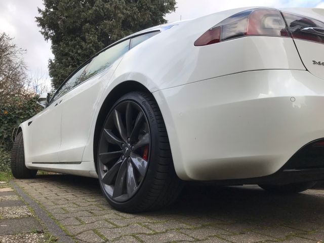 Tesla Model S P100D Performance Ludicrous EAP