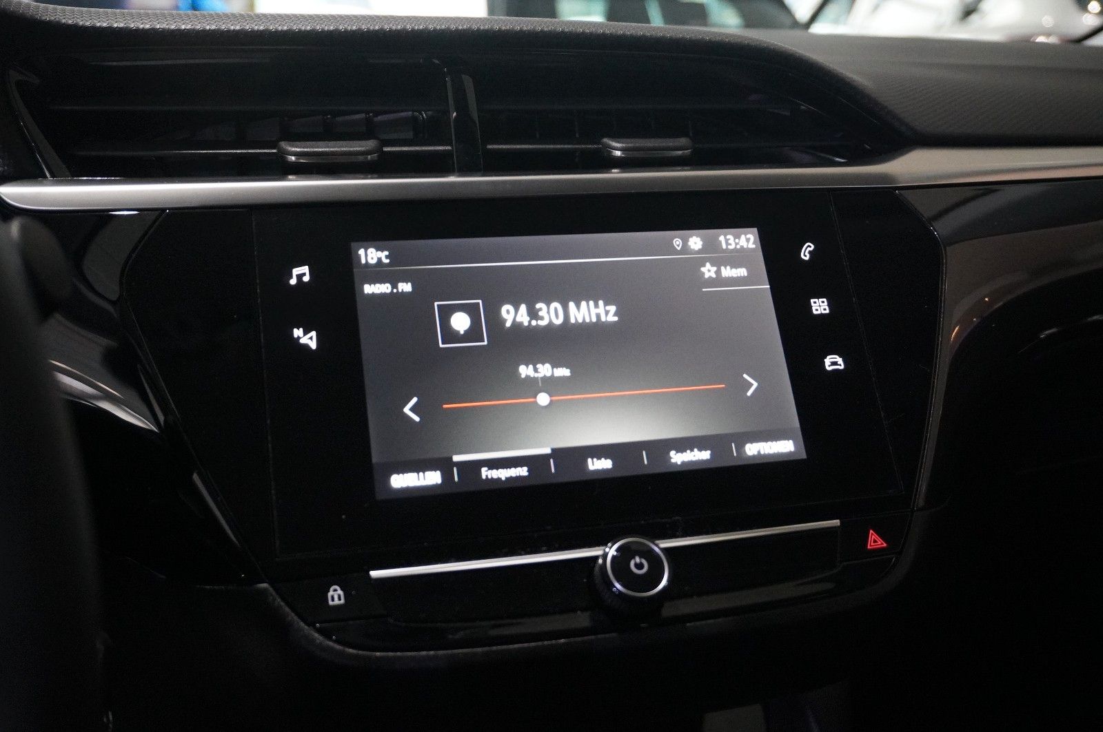 Fahrzeugabbildung Opel Corsa F 1.2 ELEGANCE NAVI/LED/SPORT/SH//VIRT/DAB