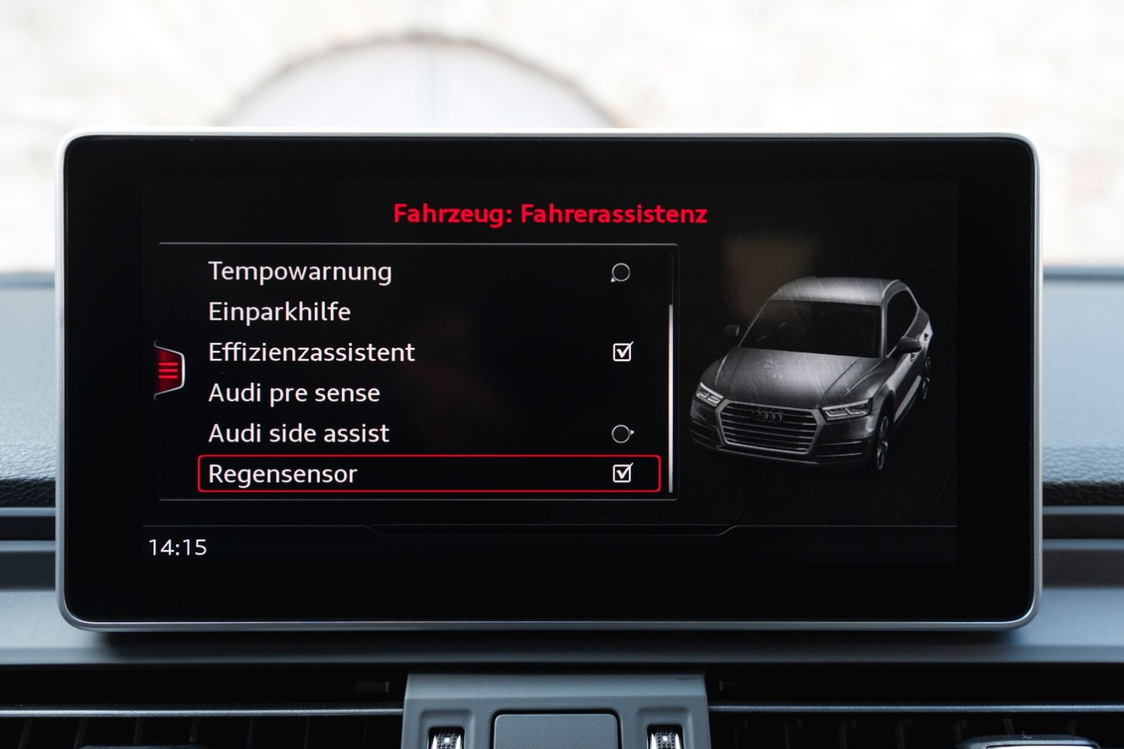 Fahrzeugabbildung Audi Q5 TFSI QUATTRO S-LINE PANO LED KAM NAV SZH SZB