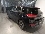 Hyundai i30 1.0 T-GDI Ed. 30 ParkPilot|Sitzhzg|Kamera - Hyundai i30 Gebrauchtwagen