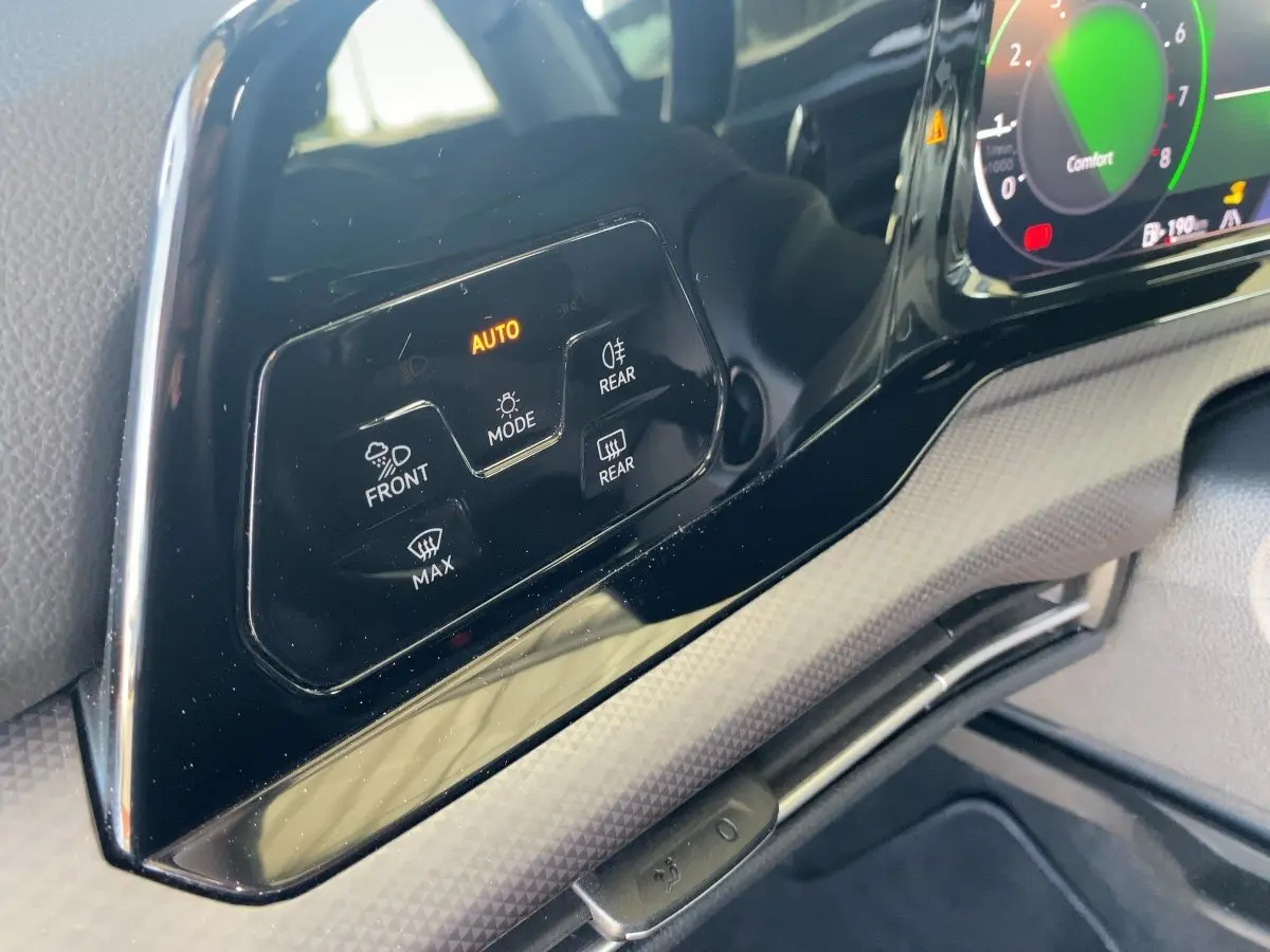 Volkswagen Golf VIII Active RFK*4xSHZ*ACC*LED*Navi*Apple*LM, миниатюра 9