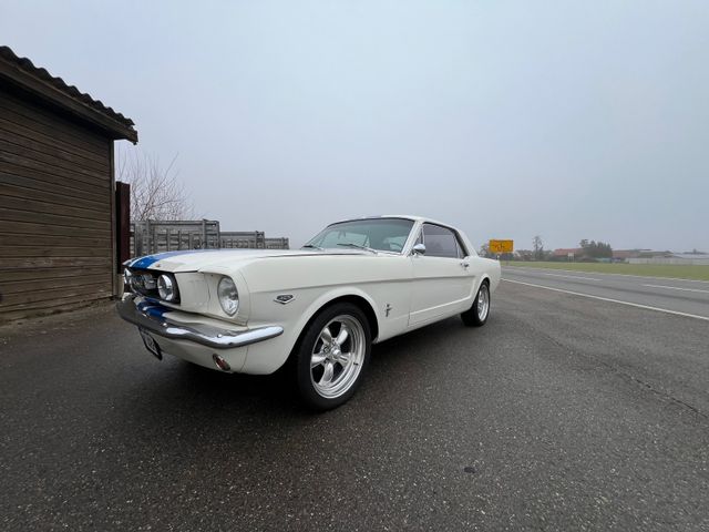 Ford Mustang V8 Automatik 289 H Zulassung