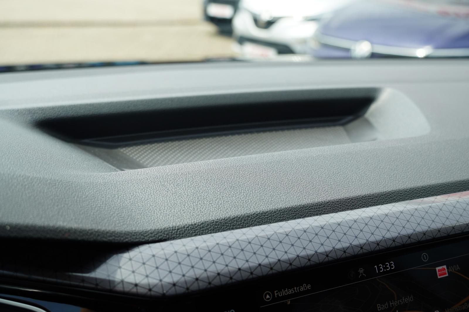 Volkswagen T-Cross 1.0 Style LED App-Connect Tempomat Navi, миниатюра 16