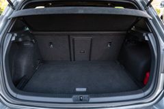 Fahrzeugabbildung Volkswagen Golf VII Lim. R 4Motion*top*8-fach bereift*