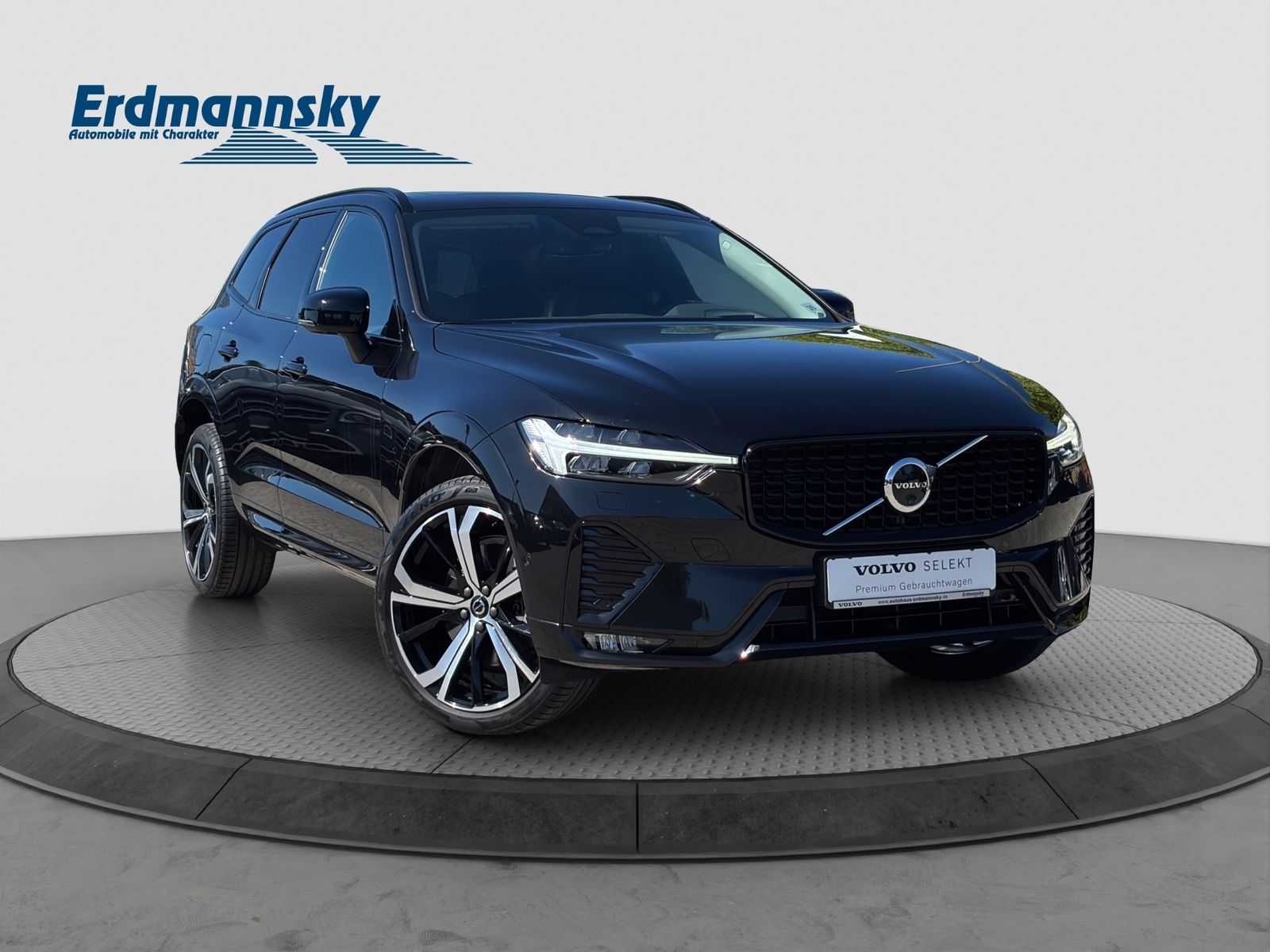 Volvo XC60 B4 Ultimate Dark Pano AHK StHz Four-C 21Zo foto 3