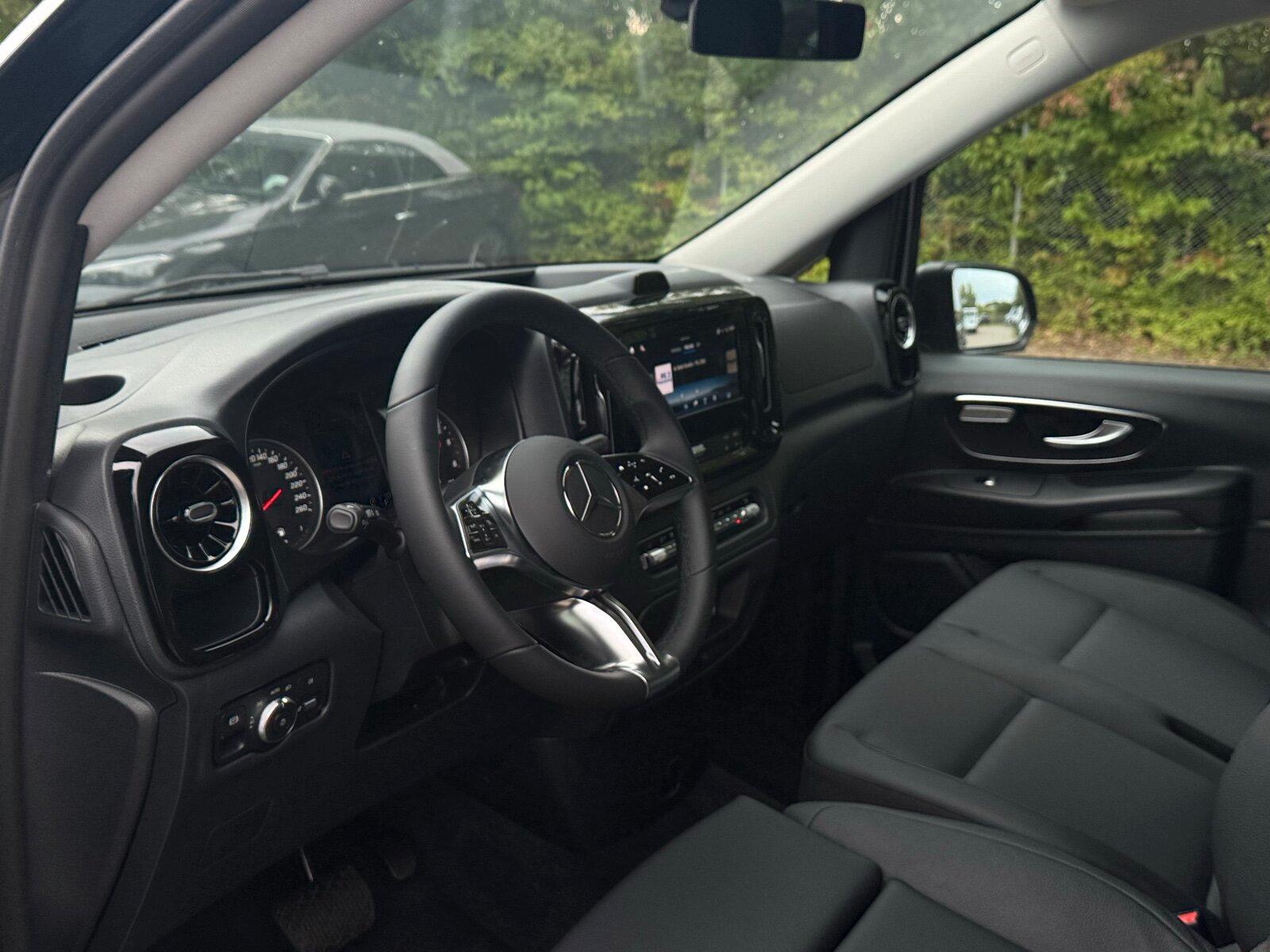 Mercedes-Benz Vito 116 CDI Tourer lang Autom LED Klima Navi 2x