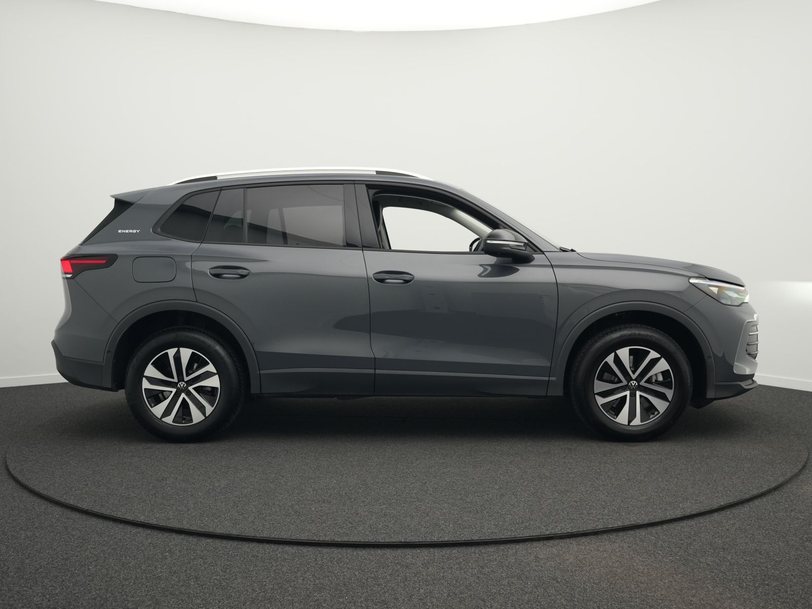 Volkswagen Tiguan - Bild 15