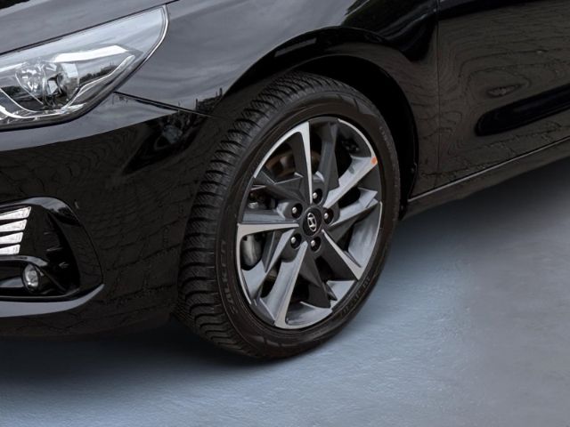 Fahrzeugabbildung Hyundai i30 1.5 cw Trend +KLIMA+NAVI+PDC+RFK+DAB+UVM+