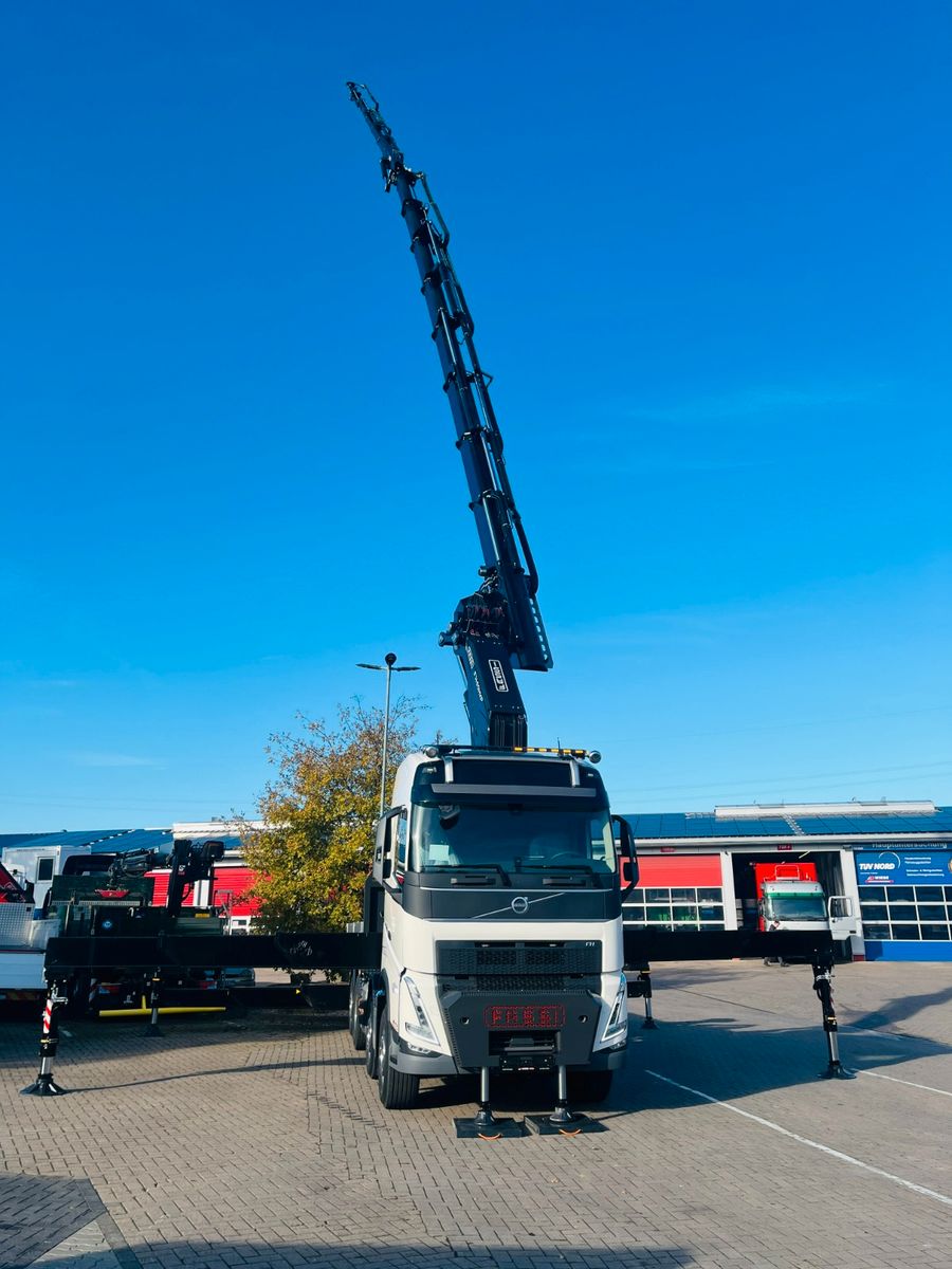 Fahrzeugabbildung Volvo FH 540 SZM mit F1450 HXP Fly Jib + Winde