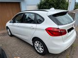 BMW 218i Active Tourer Advantage - BMW 2er Reihe in Stuttgart