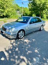 Mercedes-Benz Mercedes Benz W210 E430 AMG - Mercedes-Benz E 430: Limousine