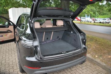 Porsche Cayenne - 9