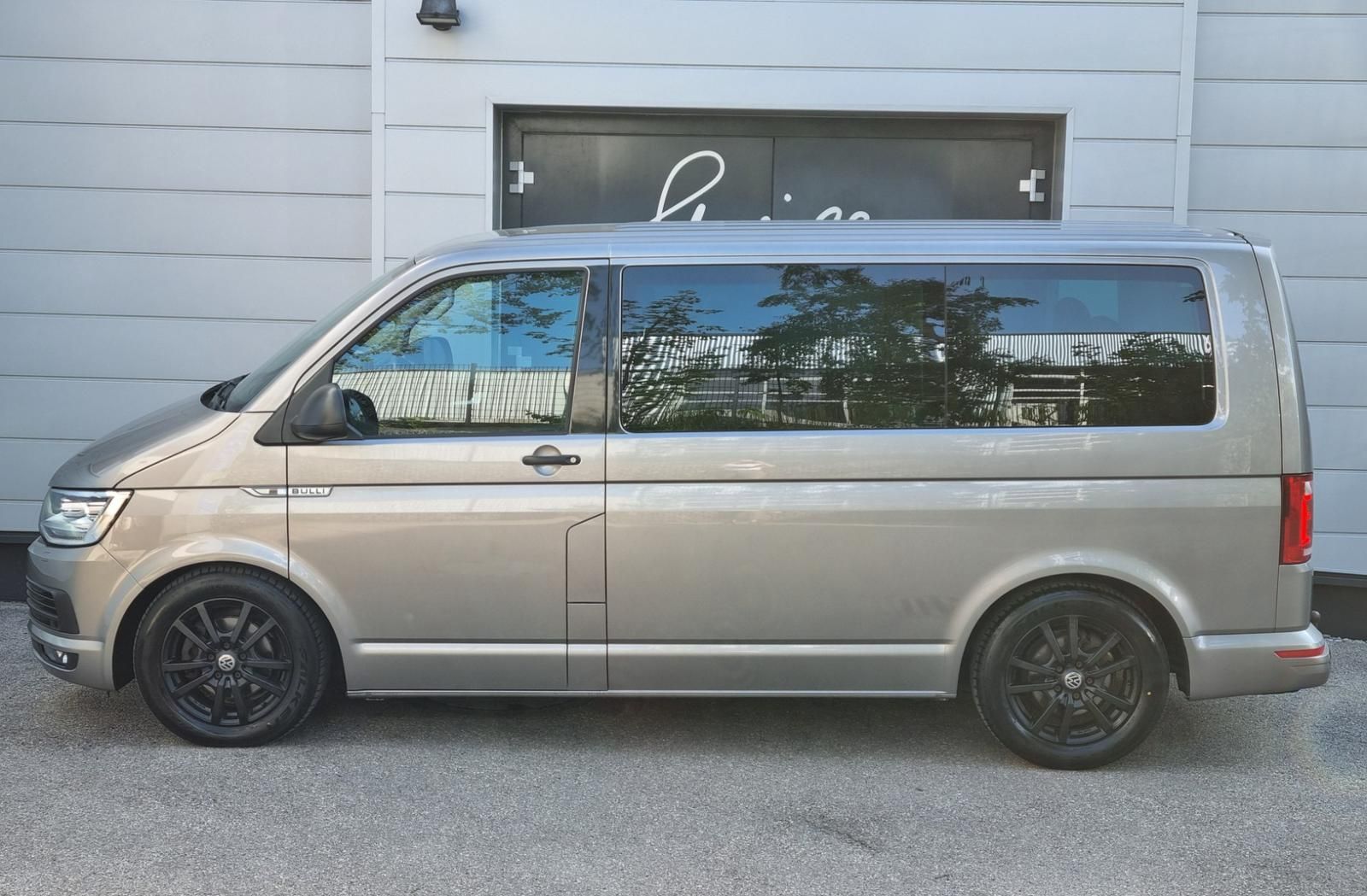 Volkswagen T6 2.0 TDI Multivan Trendline foto 2