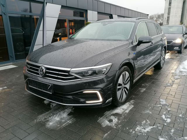 Volkswagen Passat Variant GTE 1.4 TSI/PANO/MATRIX/TRAVEL