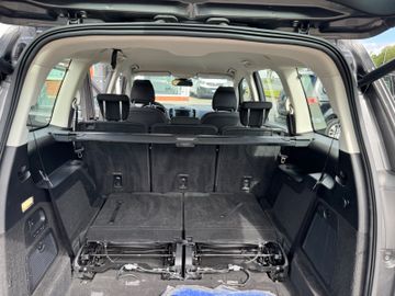 Ford Galaxy - 10