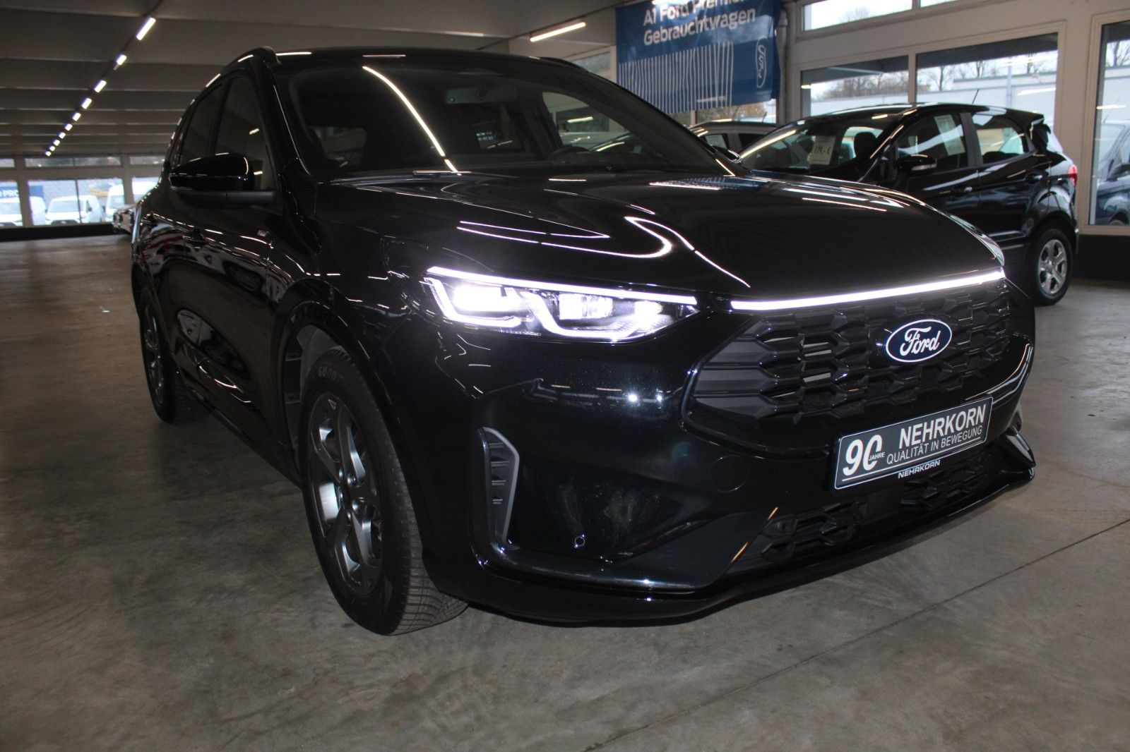 Fahrzeugabbildung Ford Kuga ST-Line LED NAVI HUD CAM WinterPaket uvm.