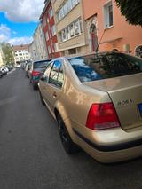 Volkswagen Bora 1.6 Edition Edition - gebrauchte VW Bora aus dem Jahr 2001