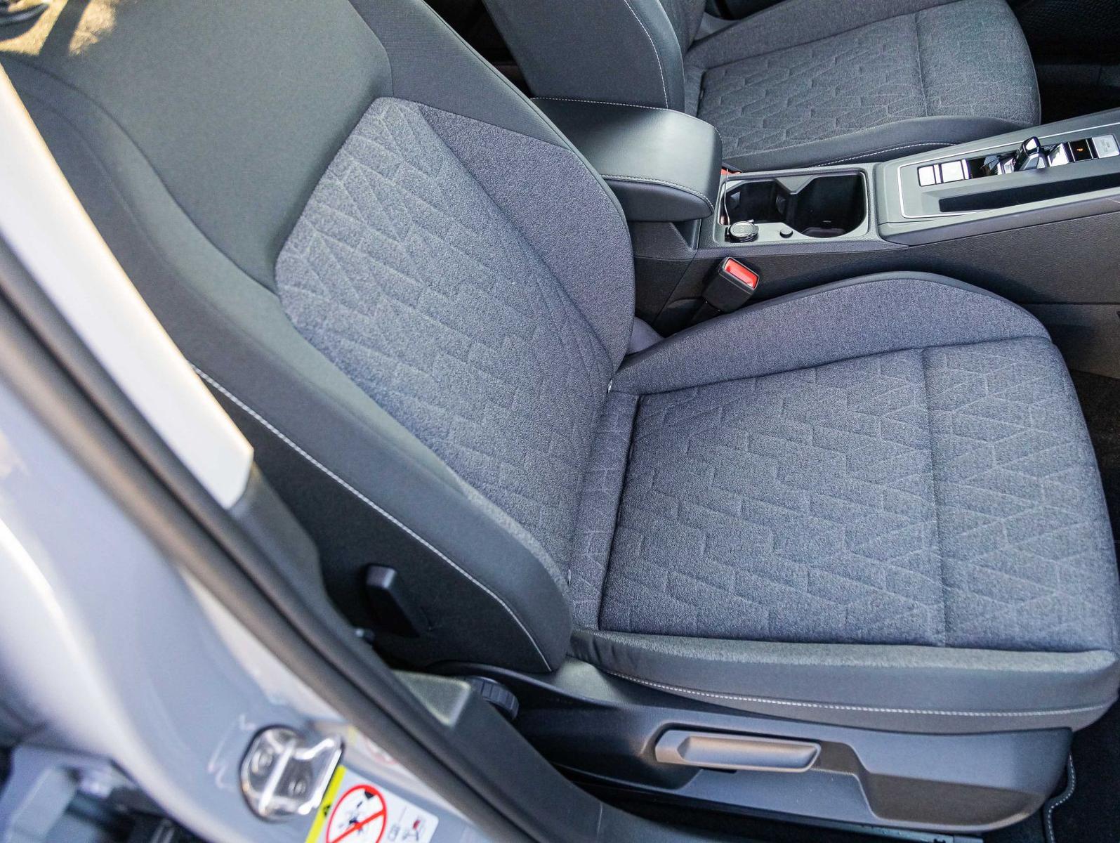 Volkswagen Golf VIII 1.5 eTSI "MOVE" DSG Navi LED Digital C, миниатюра 17