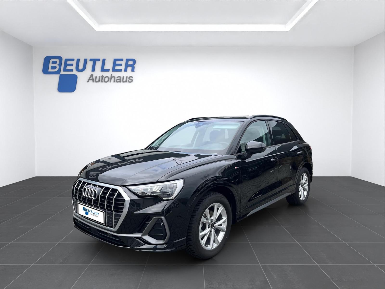 Audi Q3 35 1.5 TFSI S Line 18" Panorama LED CarPlay