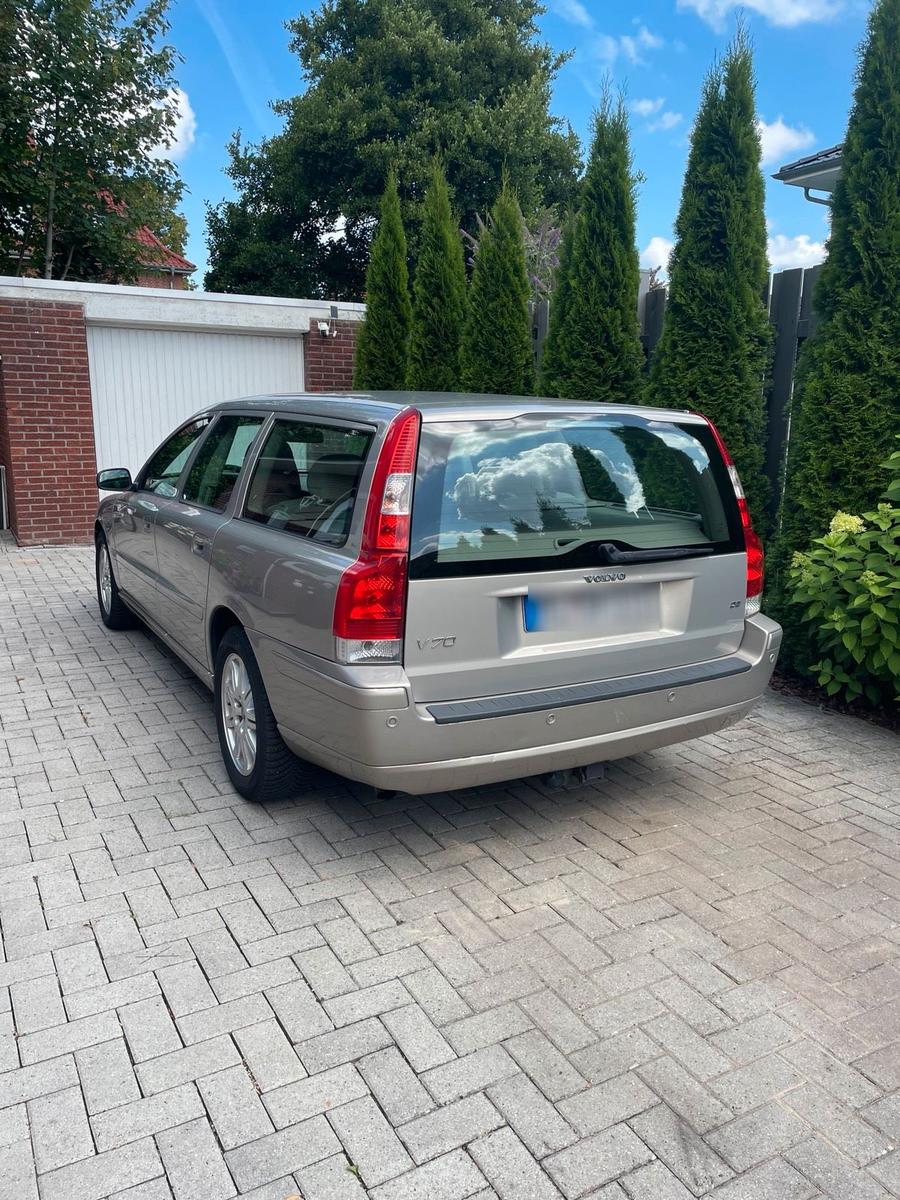 Volvo V70 2004 — photo 14