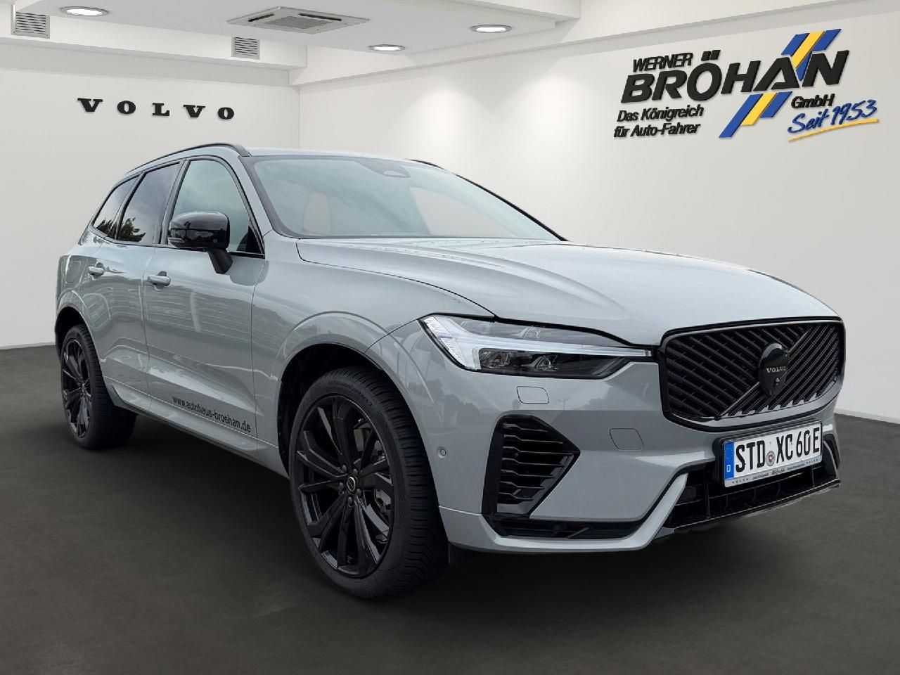 Fahrzeugabbildung Volvo XC60 T6 AWD Plus Black Edition Plug-In Hybrid