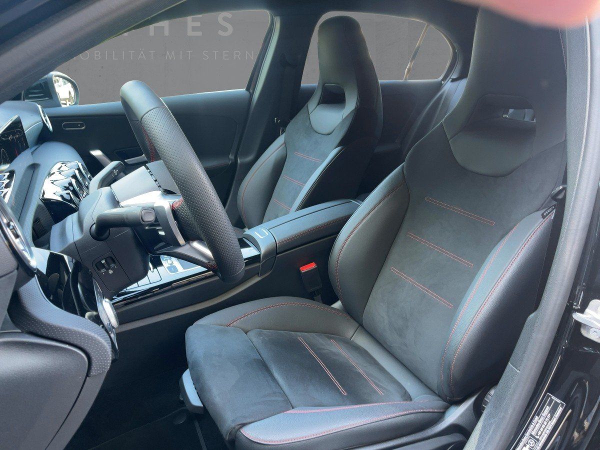 Fahrzeugabbildung Mercedes-Benz A 180 d AMG/Kamera/LED/AHK