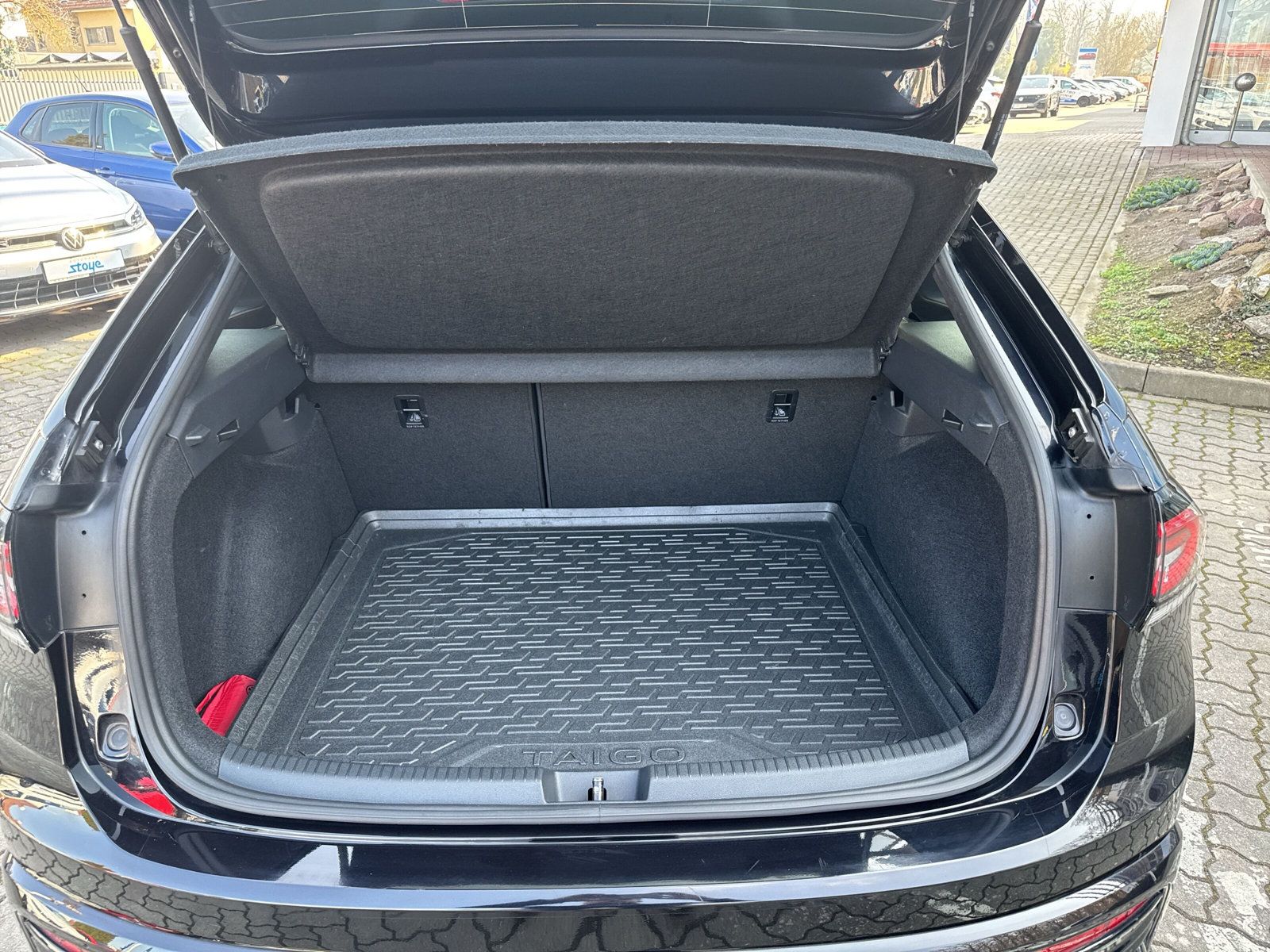 Taigo R-Line TSi Navi Matrix PANO