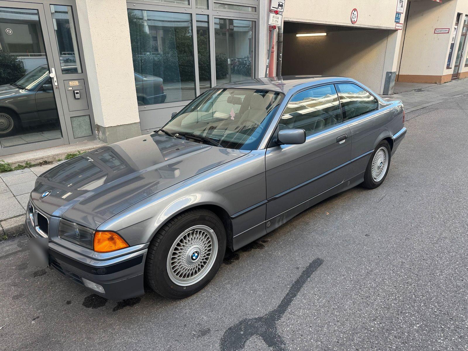 BMW 320