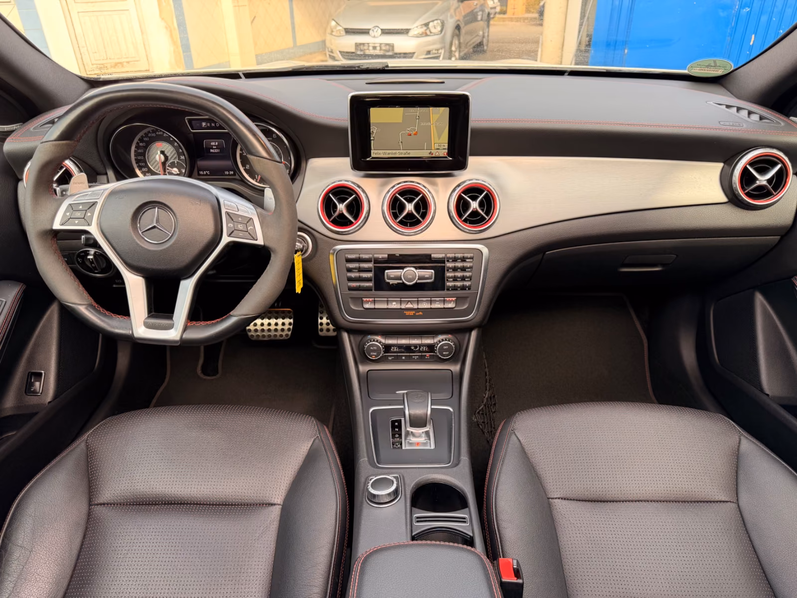 MERCEDES-BENZ GLA 45 AMG 4MATIC / PANORAMIQUE /