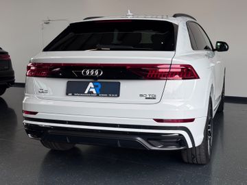 Audi Q8 - 11
