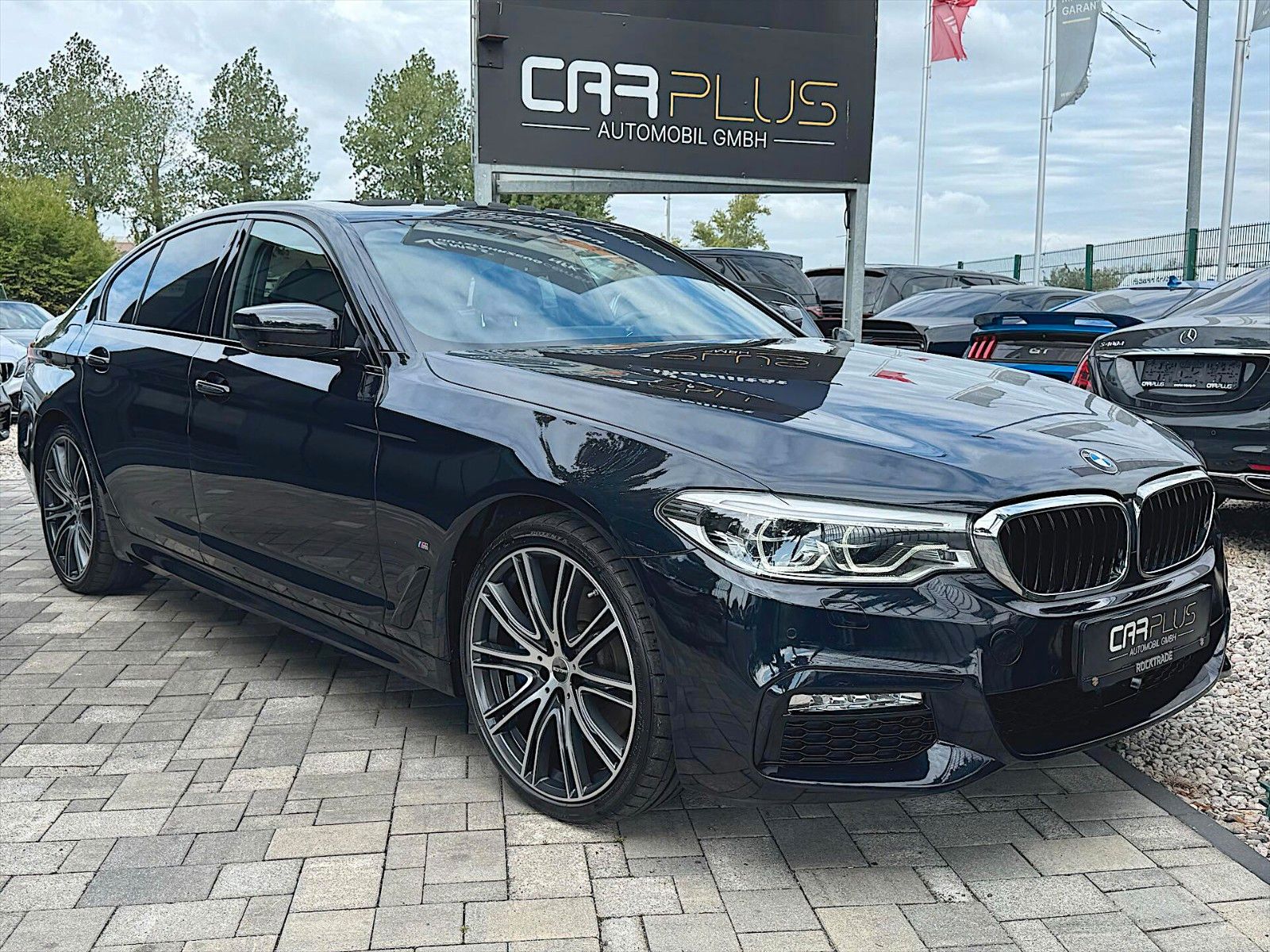 Fahrzeugabbildung BMW 530e Hybrid M Sport Shadow *ACC*LED*Display Key*