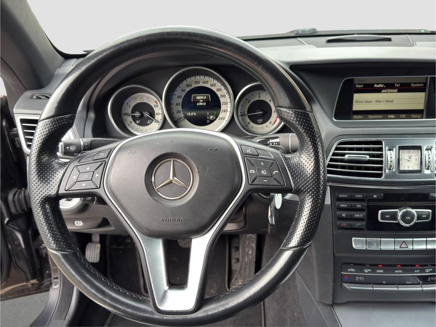Mercedes-Benz E 220 CDI Cabrio 7G Airscarf LED Multikontursitz