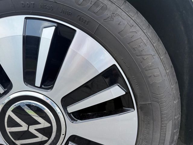 up e-up! Style Klimaautom DAB SHZ Rückfahrkamera