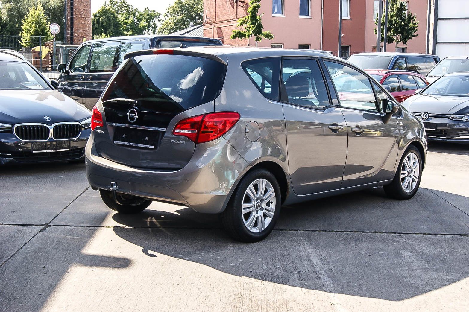 Fahrzeugabbildung Opel Meriva B 1.4Turbo 150 Jahre Opel 1HAND ANHZV PDC