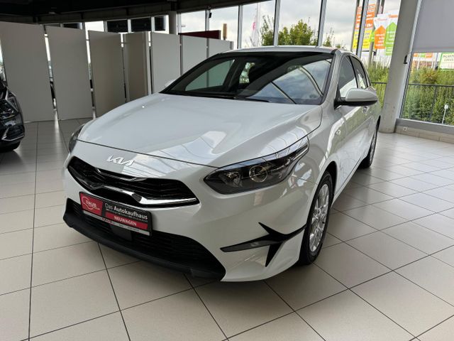 Kia cee'd 1.5T DCT7 Vision Komf Navi Dt.Fzg!