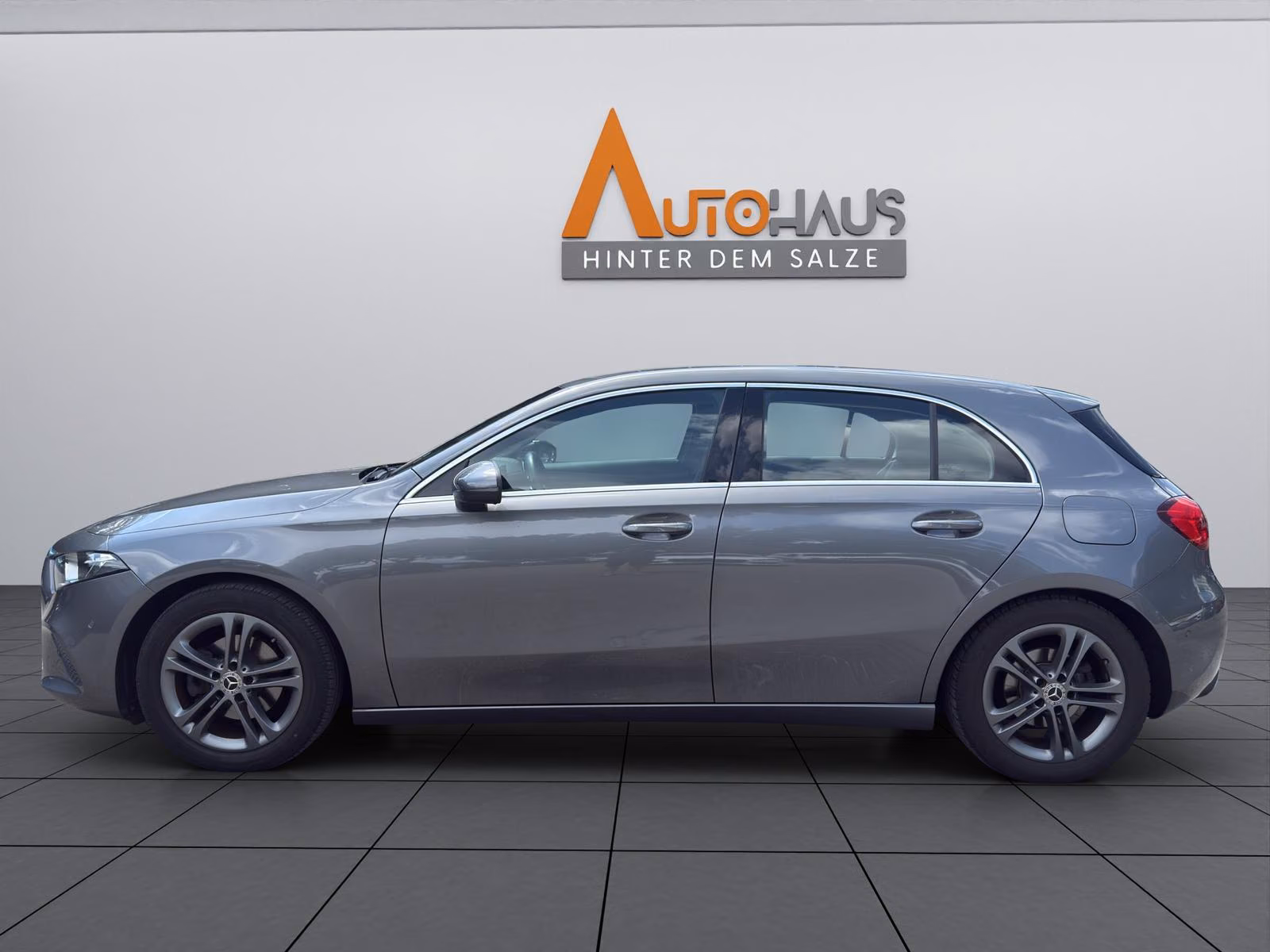 Mercedes-Benz A 180|SHZG|NAVI|VIRT|PDC|TEMP|LM