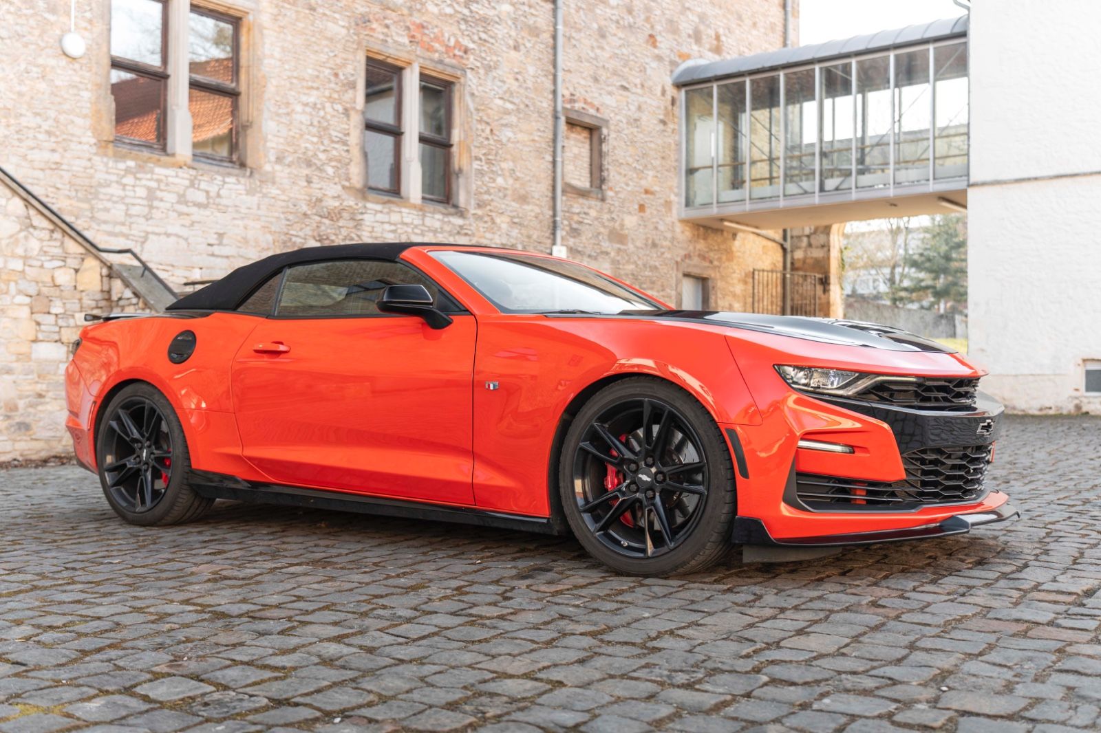 Fahrzeugabbildung Chevrolet Camaro 6,2L V8 Sport HUD KAM NAV CARPLAY BOSE